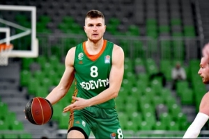 穆里奇国家队谢幕战！东契奇：真正队长 能与他并肩作战是我荣幸