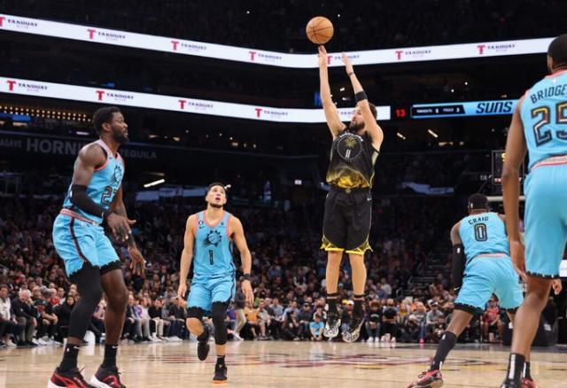 开云官网-克雷依旧有机会证明自我 勇士却没有了容错空间